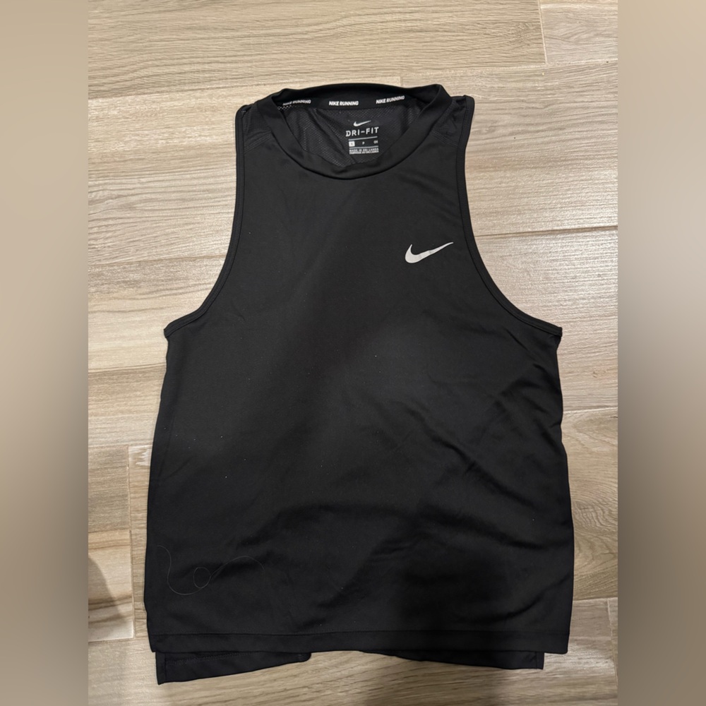 Women’s Nike workout tank top size small